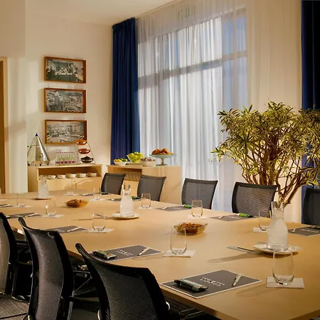 Hermitage Hotel 4*
