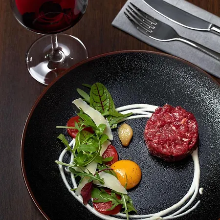 Hermitage Hotel 4*