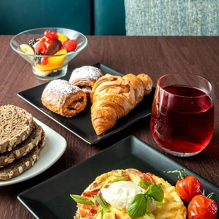 Hotell Hermitage 4*